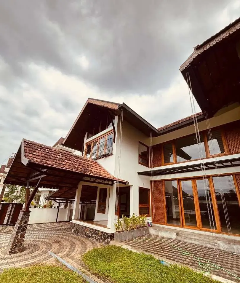 5BHK Villa for Sale in Kakkanad | Kochi