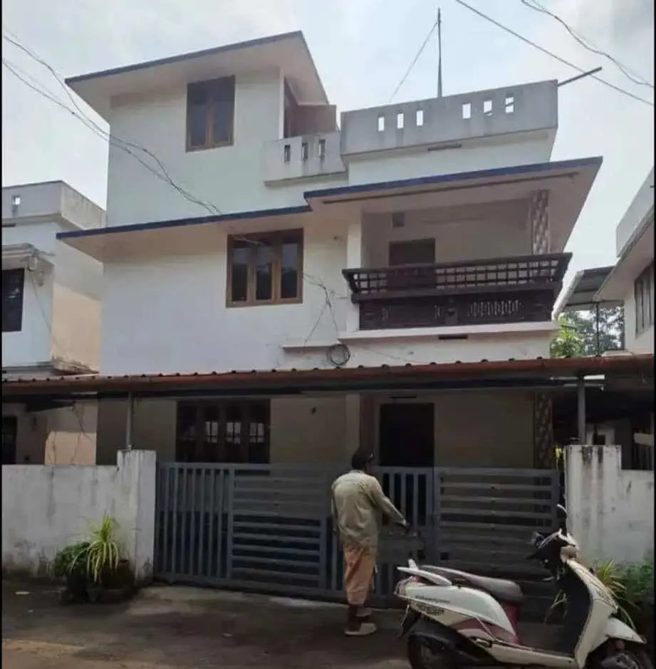 3BHK House for Sale in Ponjassery | Vengola