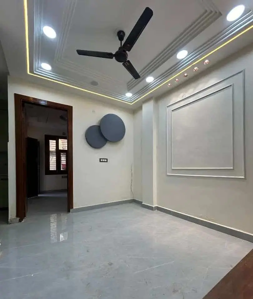 2BHK Flat for Sale in Dwarka Mor | Delhi