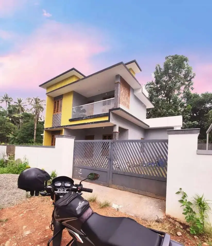 3BHK House for Sale in Thaikkattussery | Vallachira