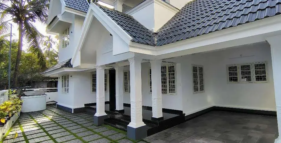 4BHK House for Sale in Karukutty | Angamaly