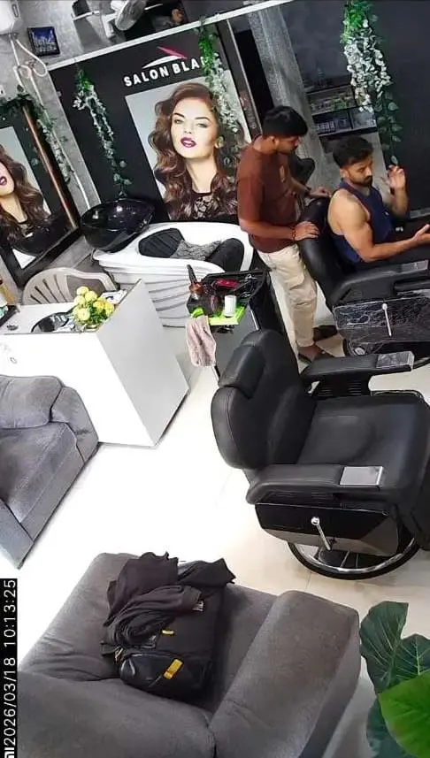 Unisex Salon for Sale in Kalkere Horamavu | Bengaluru