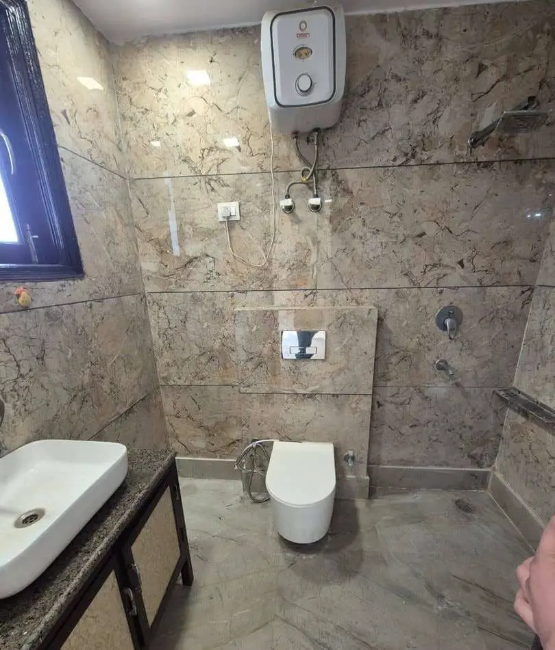 2BHK Flat for Sale in Ramesh Nagar | Delhi