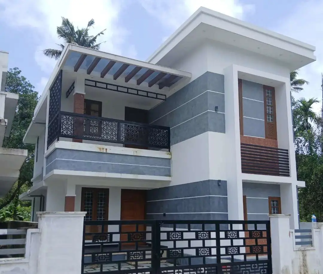 4BHK House for Sale in Thottakkattukara Junction | Aluva