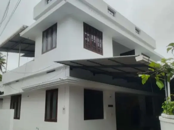 4BHK House for Sale in Vattekunnam | Kochi