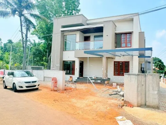 4BHK House for Sale in Pukkattupady | Choornikkara
