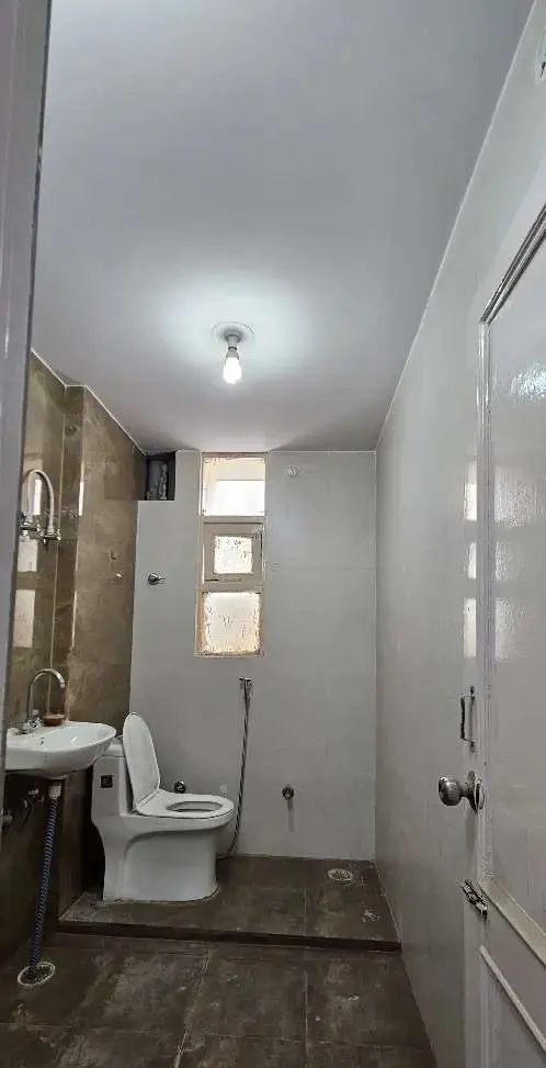 2BHK Flat for Sale in Lanka | Varanasi