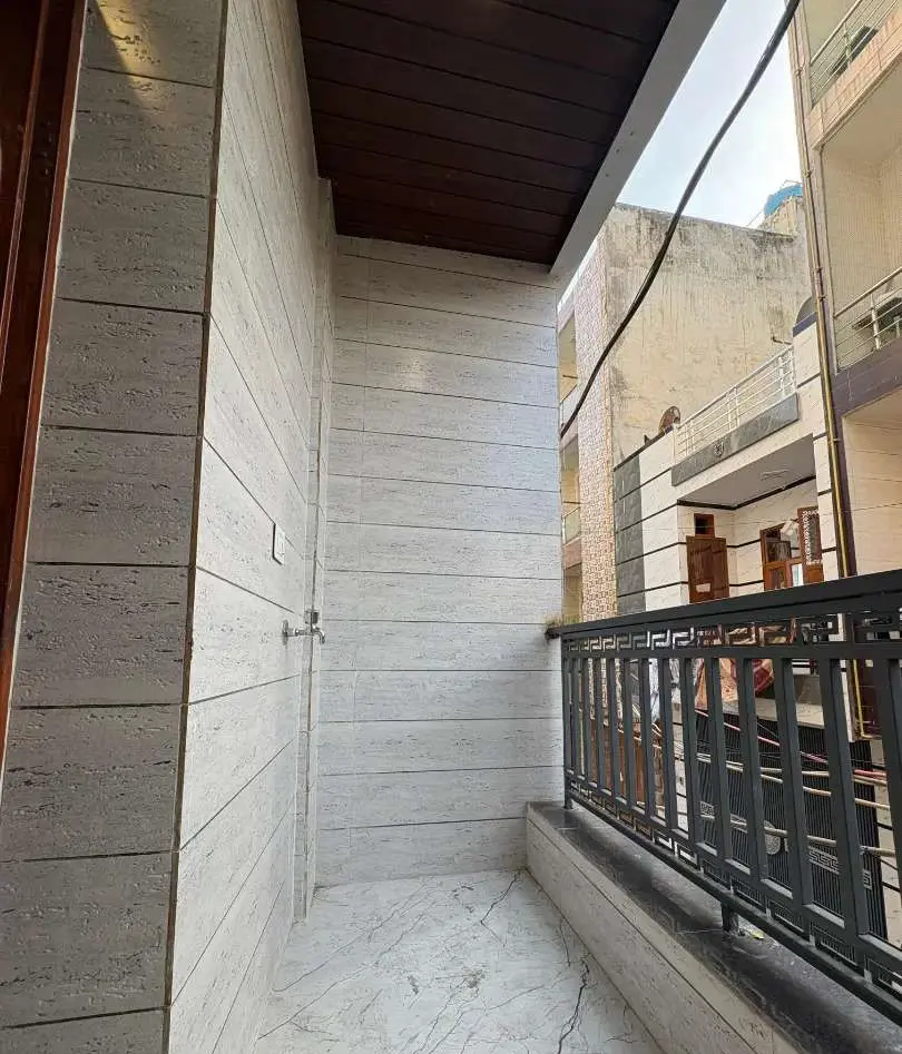 3BHK Flat for Sale in Dwarka Mor | Delhi