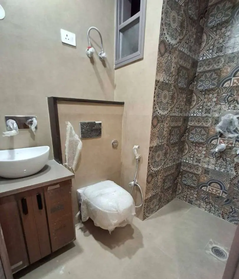 3BHK Flat for Sale in Dwarka Mor | Delhi