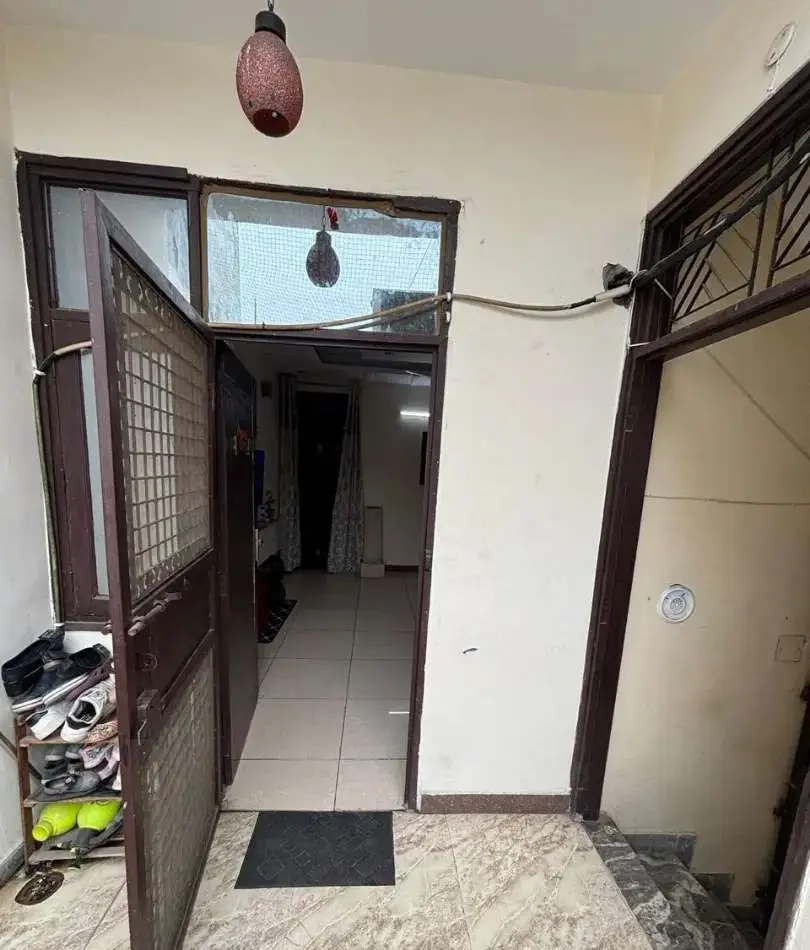 2BHK Flat for Sale in Ramesh Nagar | Delhi
