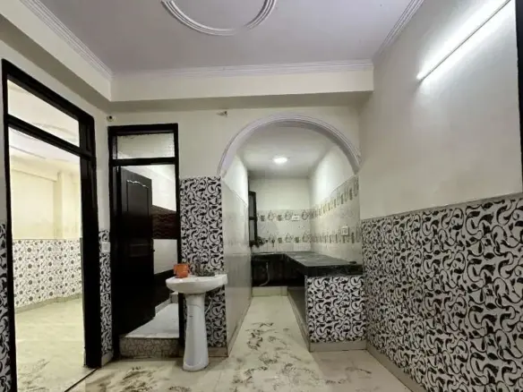 2BHK Flat for Sale in Jamia Nagar | Delhi