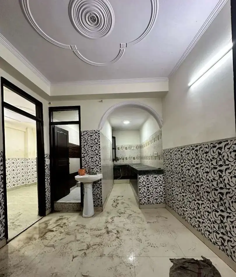 2BHK Flat for Sale in Jamia Nagar | Delhi