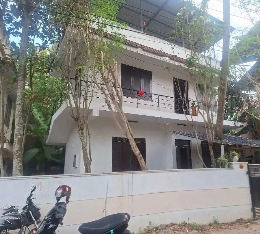 4BHK House for Sale in Akkulam | Thiruvananthapuram