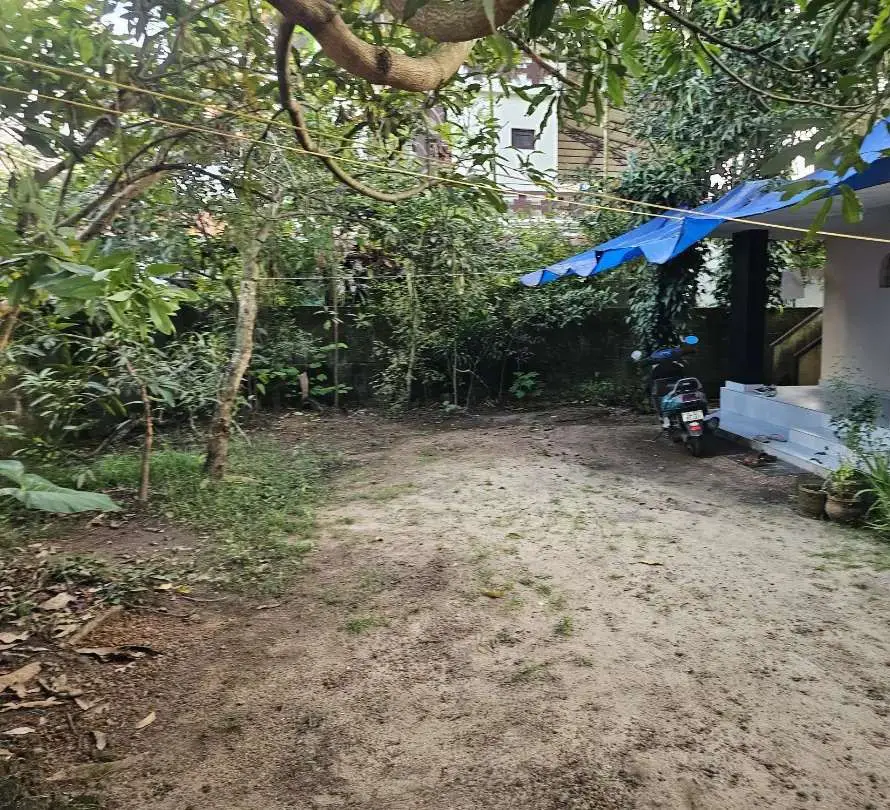 Plot for Sale in Vennala | Kochi