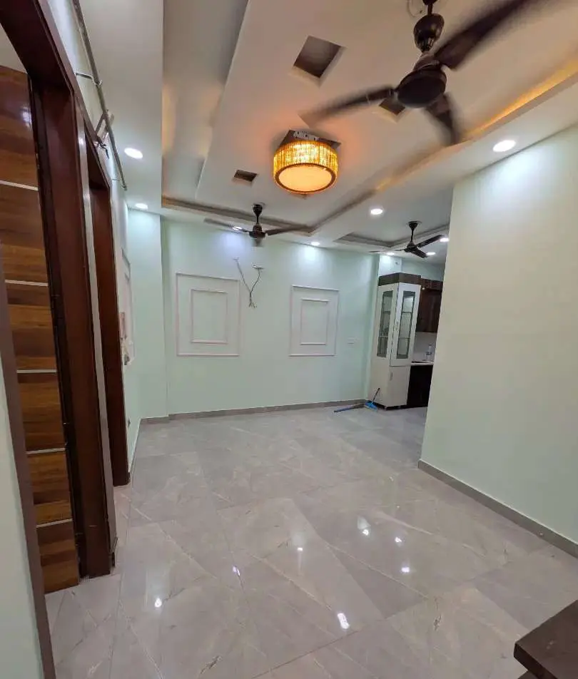 3BHK Flat for Sale in Dwarka Mor | Delhi