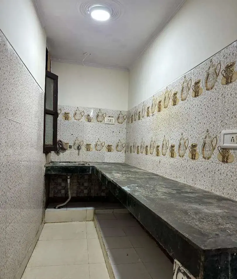 2BHK Flat for Sale in Jamia Nagar | Delhi