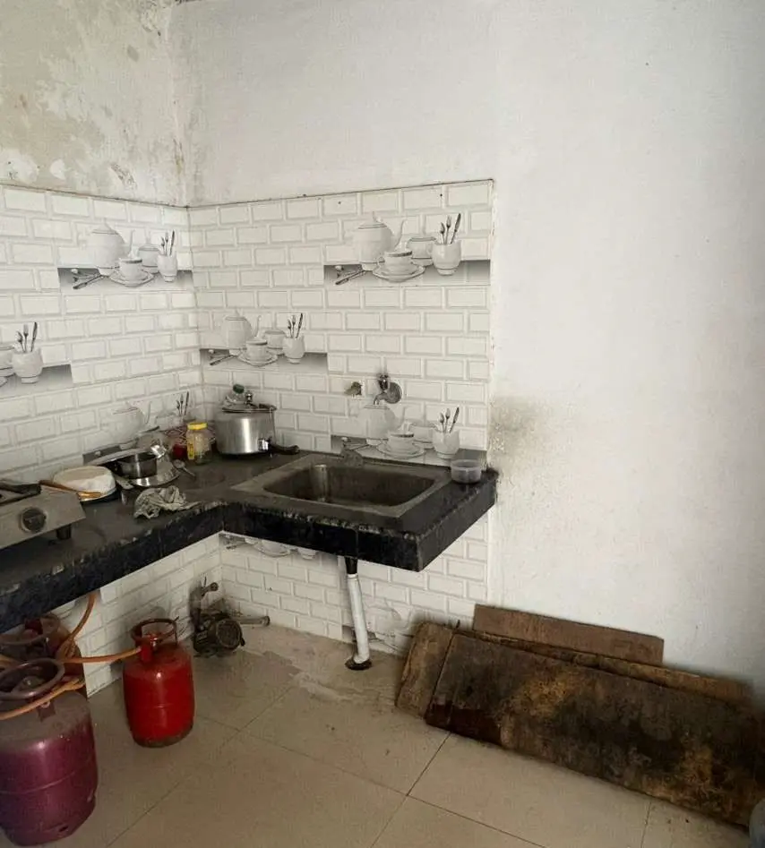 Commercial Building for Sale in Nayagaon | Karoran
