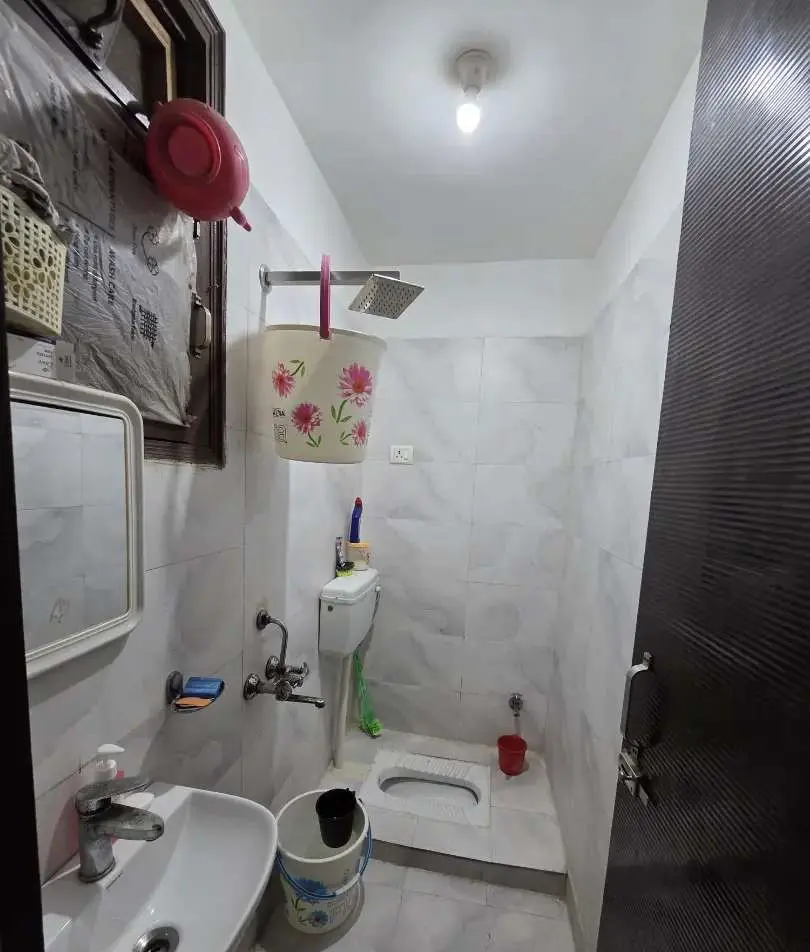 2BHK Flat for Sale in Zakir Nagar | Delhi