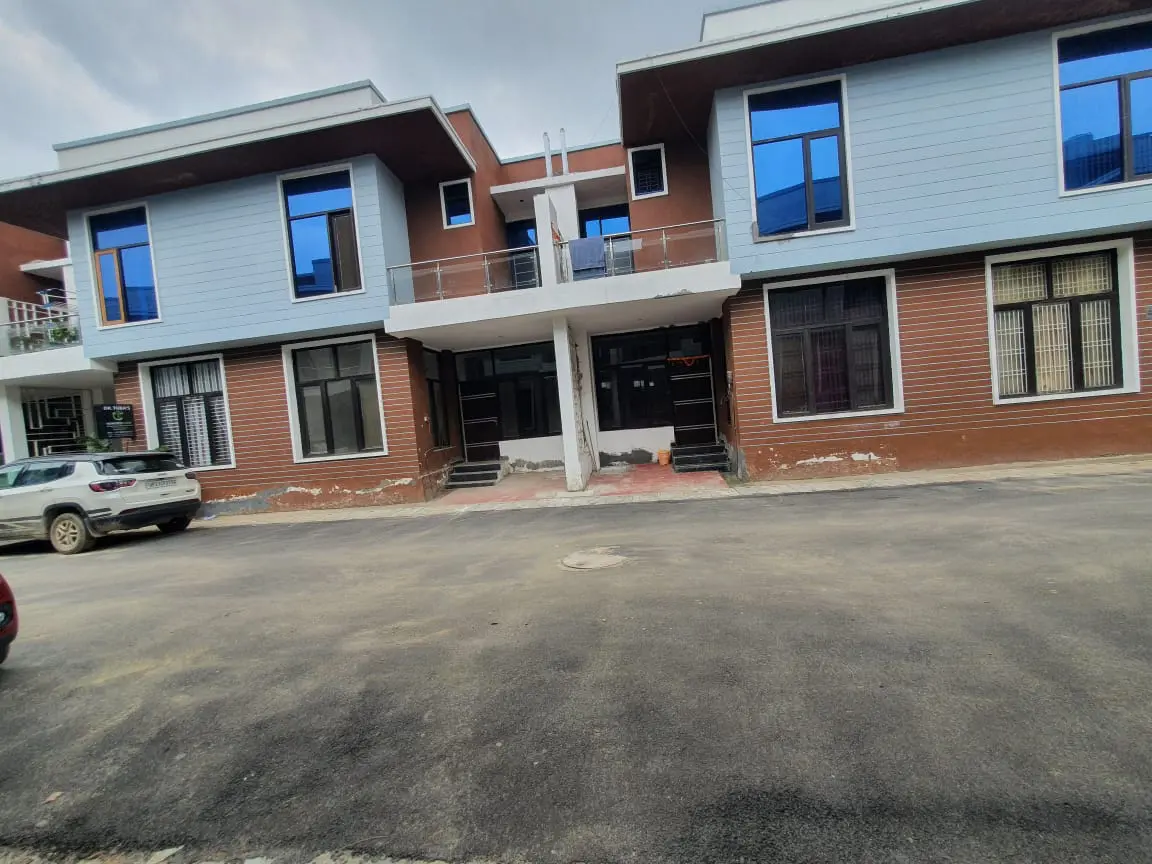 3BHK Villa for Sale in Noida Extension