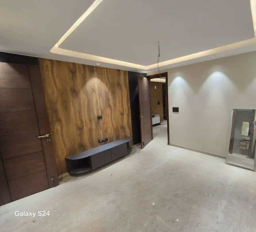 3BHK Apartment for Sale in Raja Garden | Delhi