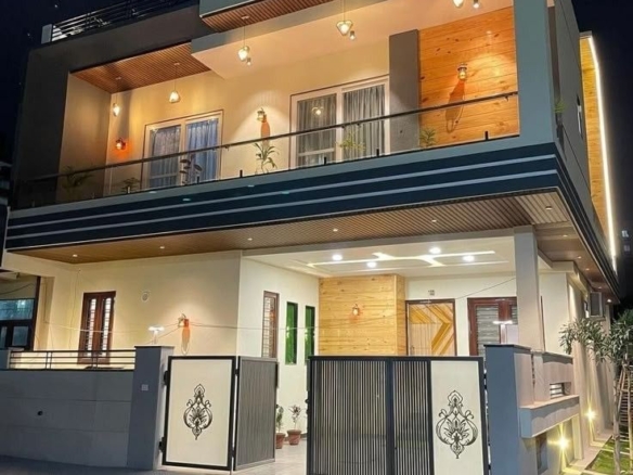 Villas For Sale in near Pari Chowk Greater Noida