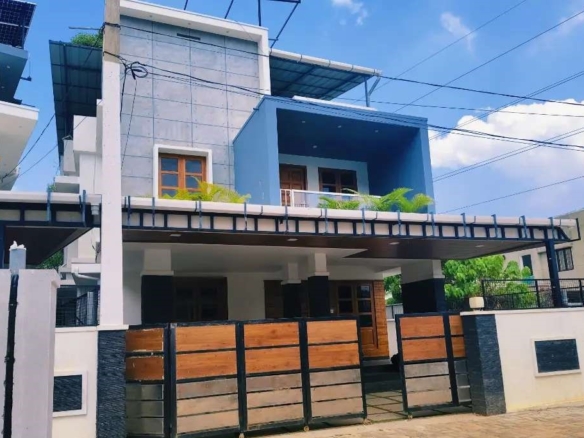 83+3BHk House for Sale in Kakkanad | Kochi
