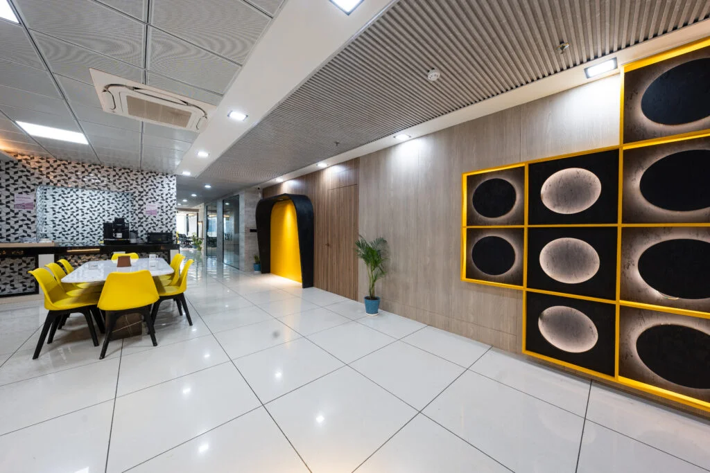 Commercial building for Rent in Noida Sector 136